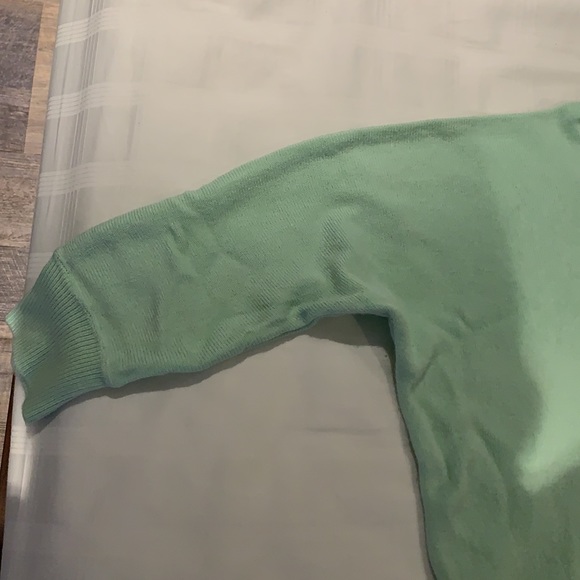 Super soft turquoise 3/4 long sleeve sweater - Picture 2 of 3